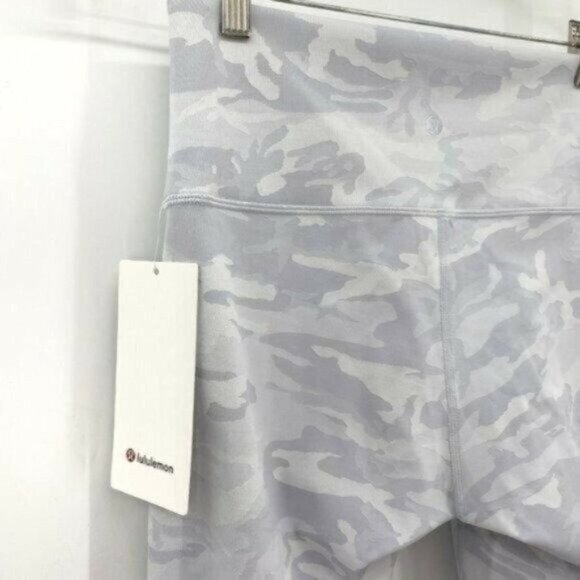 Lululemon Wunder Under Women Light Gray Camo High Rise 21" Luxtreme 10 Leggings - Picture 6 of 9